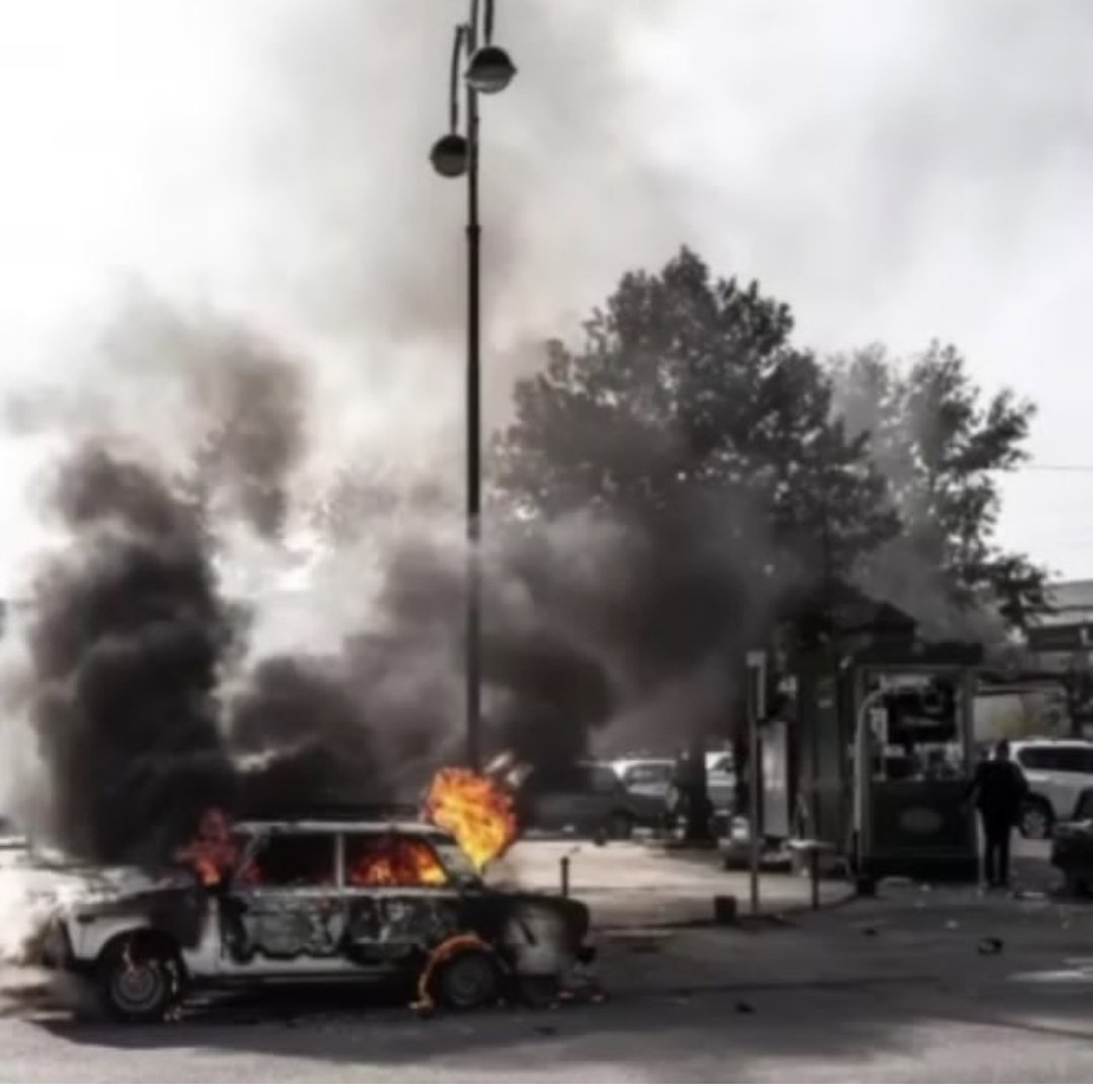 shellmika_'s tweet photo. Kor dünya , kar dünya , lal dünya 

Allah hamınızın belasını versin ne istediniz bu insanlardan 

#PrayForBarda 
#StopArmenianTerrorism https://t.co/tV9DoIr2t9