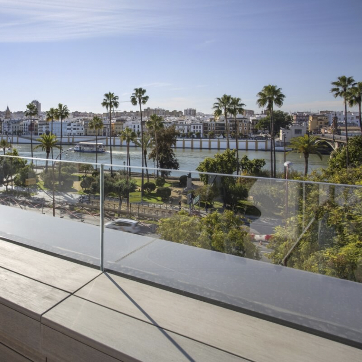 ¿Alojarte a orillas del Guadalquivir🌊, rodeado de lujo✨ y disfrutando de los mejores servicios? 🤔 ¡Con Hotel Kivir es posible!⁣⁣
⁣⁣
No esperes más, haz tu reserva en 🌐hotelkivir.com y descubre las maravillas👌 que solo nosotros podemos ofrecerte. 😉⁣⁣