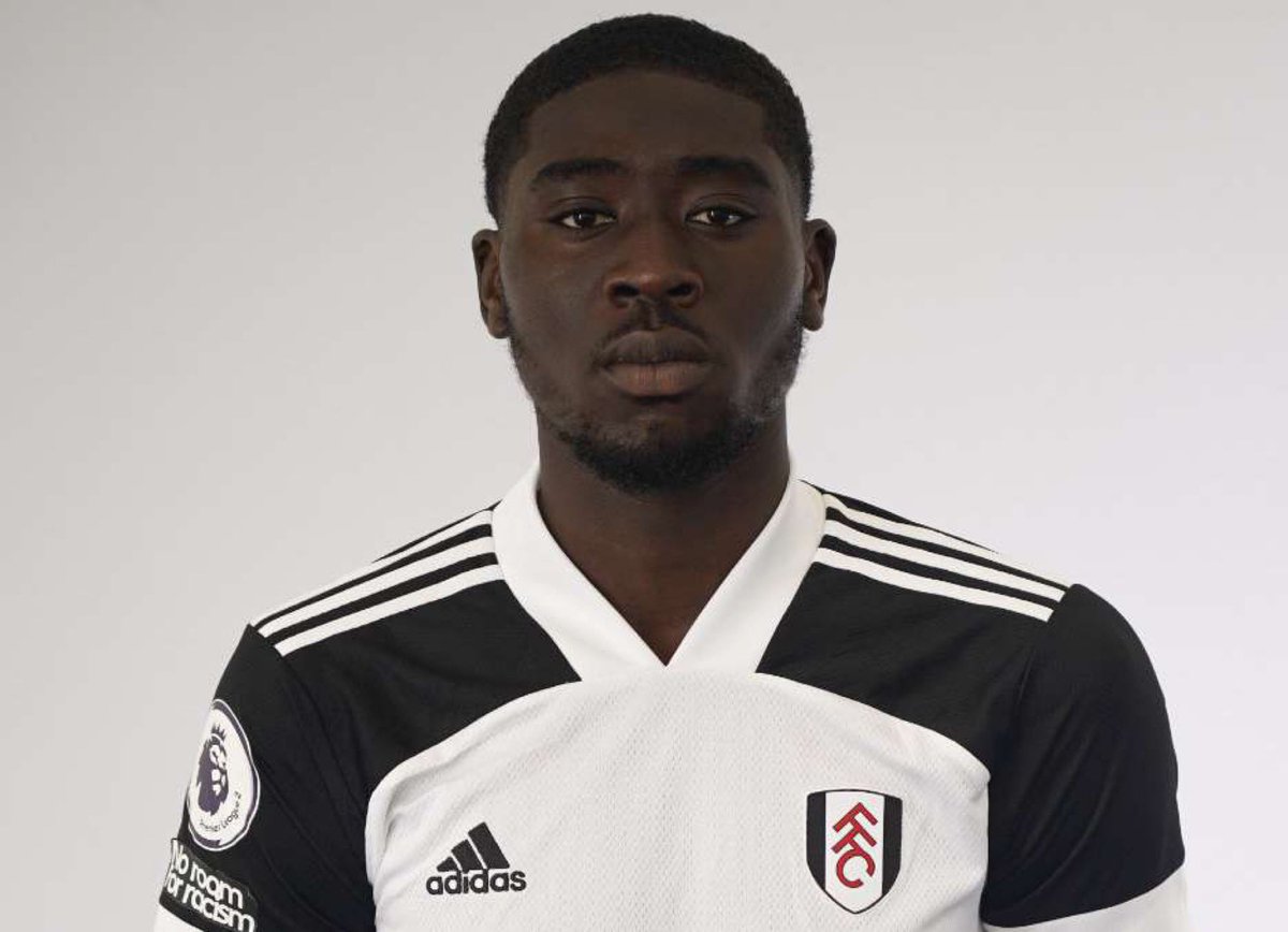 EricAmeyaw06's tweet photo. I’m delighted to announce I’ve signed my first professional contract @fulhamfc. I want to thank all my friends, coaches and family who have helped me to get to where I am today. Also a special thank you to Ricky @everyaspectmgmt for getting it sorted. https://t.co/OnnhV9AWkJ