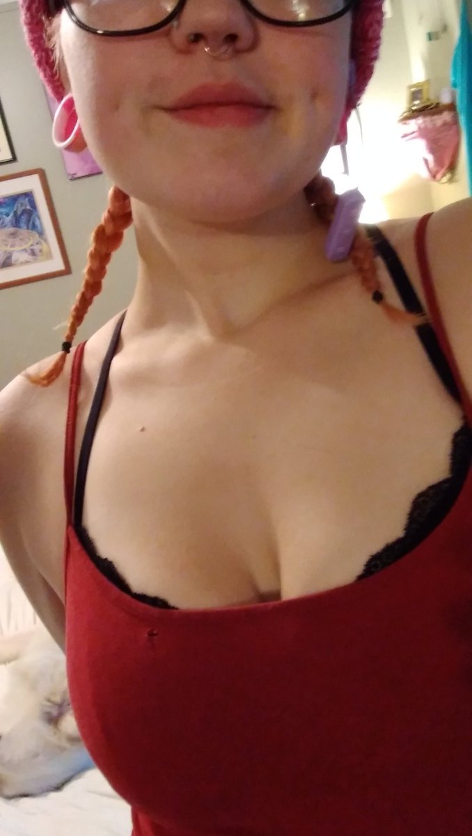 babypeach422's tweet photo. The underboob is strong in this one 👀 https://t.co/5MLVvClQI4