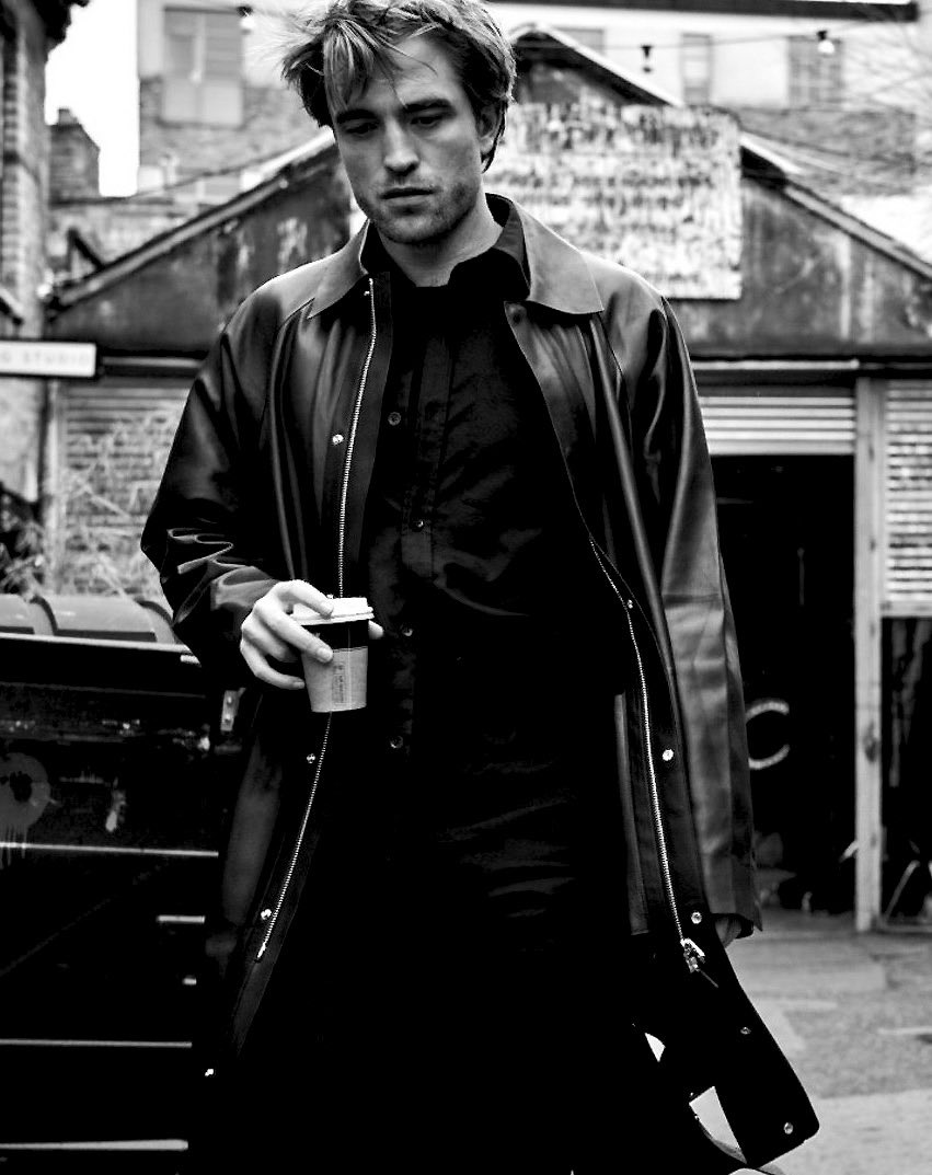 RT this to add more Robert Pattinson’s roleplayer in your timeline.