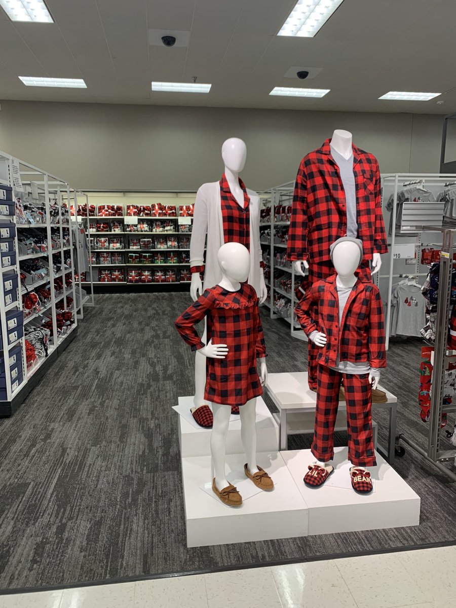 GrindleBrooks's tweet photo. Tis the season to clean out your back room!!! 1078 https://t.co/XIaDXGHDfy