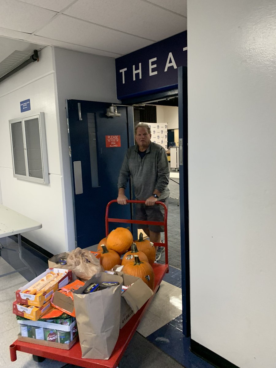 Tara Thurman (@tarathurman) on Twitter photo We 🧡 Chef Sanborn! Getting all the ingredients ready for our Culinary Pickup to bake fresh Pumpkin Pie!! Days like these when I miss the smell of the Kitchen down the hallway and those little Culinary Artists! <a href="/Moore_Community/">THE Marion C. Moore Community Academy</a> <a href="/DemetriusForne2/">Demetrius Forney, Ed.S.</a> <a href="/TraciMorrisHunt/">Traci Hunt</a> <a href="/AcademiesofLou/">AcademiesofLou</a> We 🧡 Chef Sanborn! Getting all the ingredients ready for our Culinary Pickup to bake fresh Pumpkin Pie!! Days like these when I miss the smell of the Kitchen down the hallway and those little Culinary Artists! <a href="/Moore_Community/">THE Marion C. Moore Community Academy</a> <a href="/DemetriusForne2/">Demetrius Forney, Ed.S.</a> <a href="/TraciMorrisHunt/">Traci Hunt</a> <a href="/AcademiesofLou/">AcademiesofLou</a>