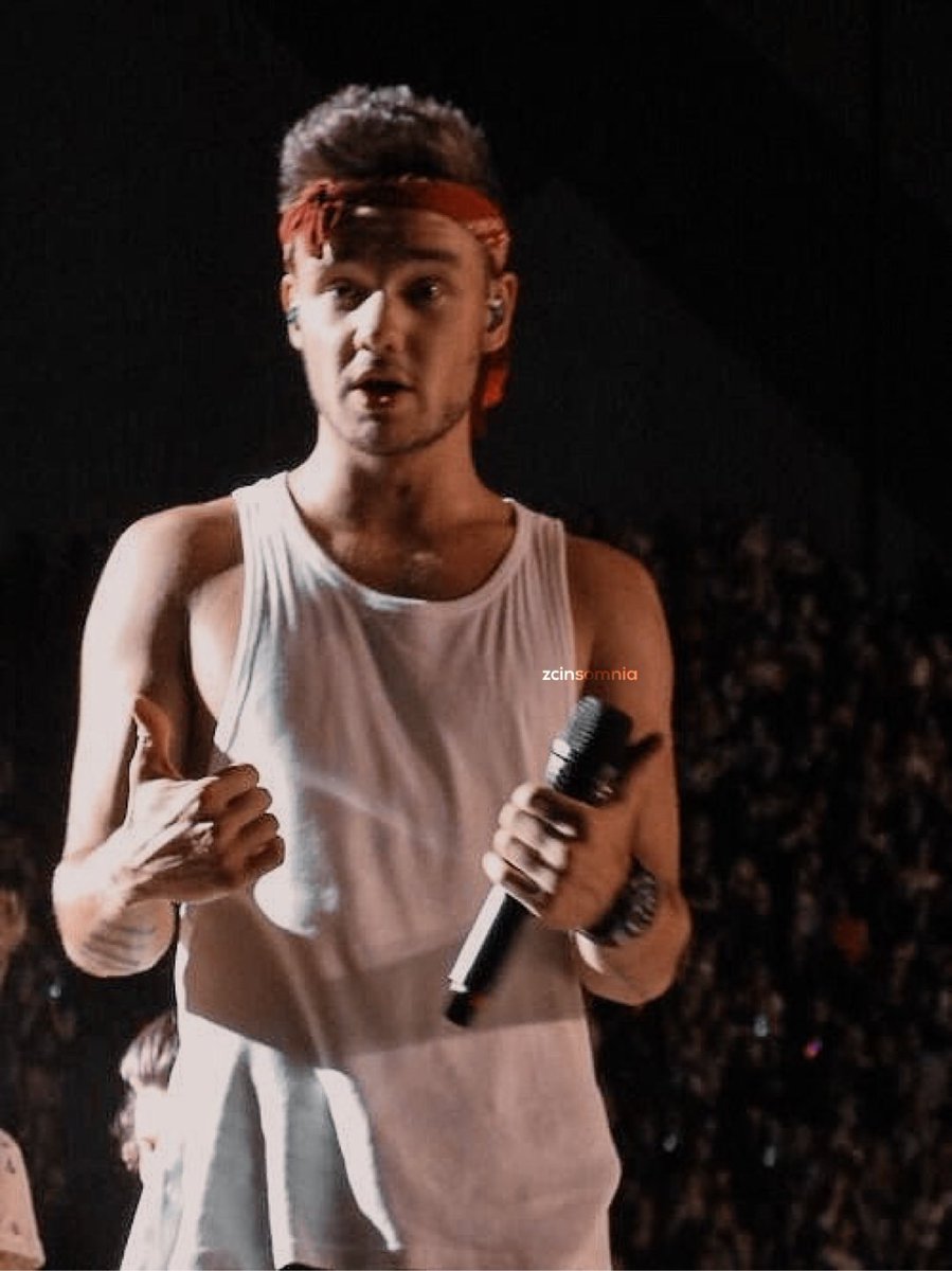 SAYlTALL's tweet photo. we don’t talk enough about Liam Payne’s fratboy era. https://t.co/Sxa9hlGRCj