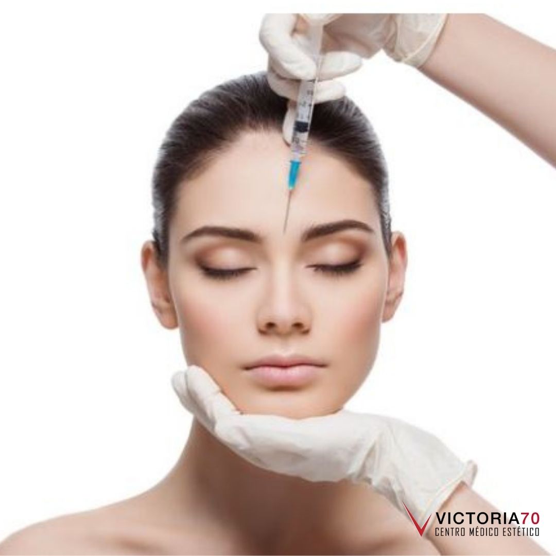 CMEVICTORIA70's tweet photo. La edad y el estrés del día a día dejan huella en nuestra piel en forma de #arrugas. Con la toxina #botulínica frenamos ese #envejecimiento.
Hasta el 13 de noviembre disfruta de un 15% de descuento en los tratamientos con #toxina. ☎️ 91 708 21 39. https://t.co/IlNj4qtBc8