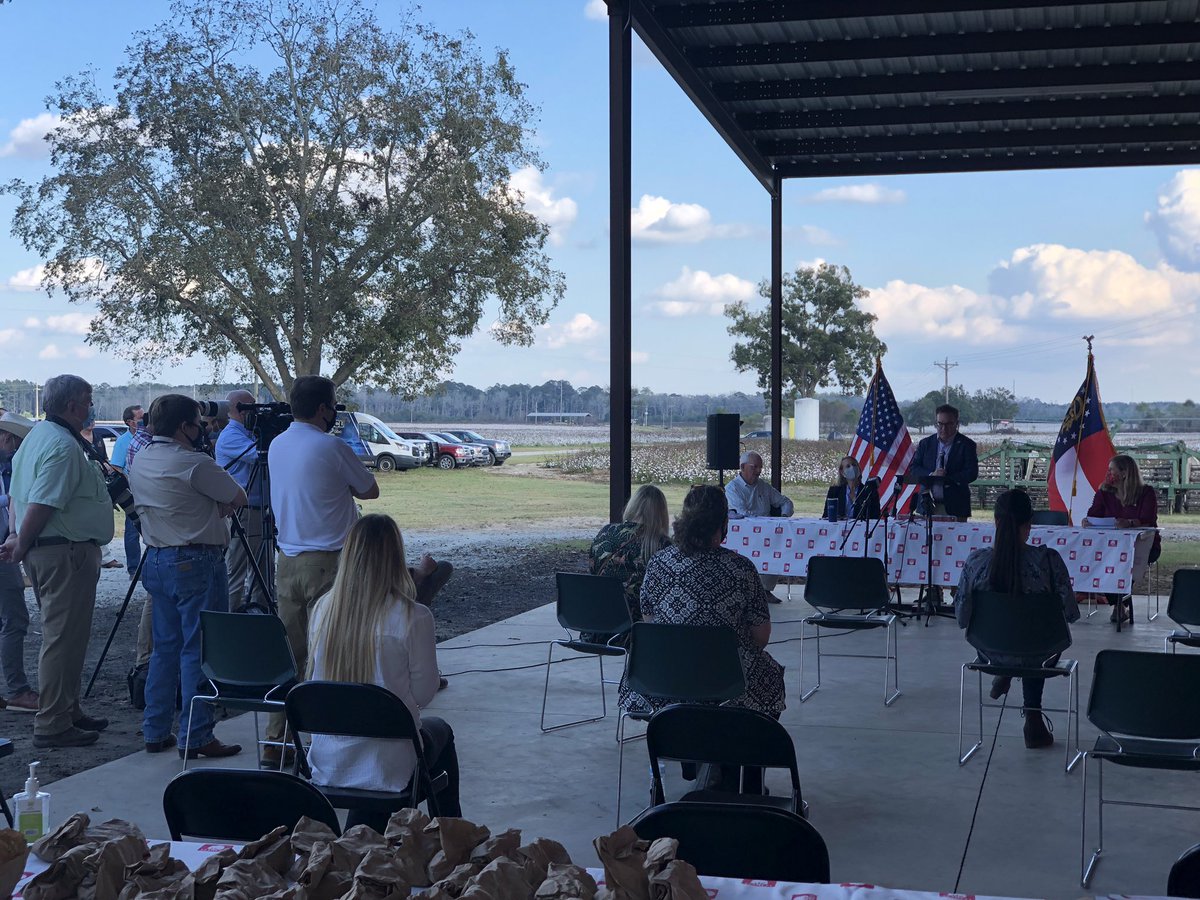Great to be with @EPAAWheeler as he made the announcement that the agency would be registering several dicamba products for over-the-top use for cotton and soybeans. Great afternoon in SE Georgia. #gapol #EPA #agribusiness #ifarmivote