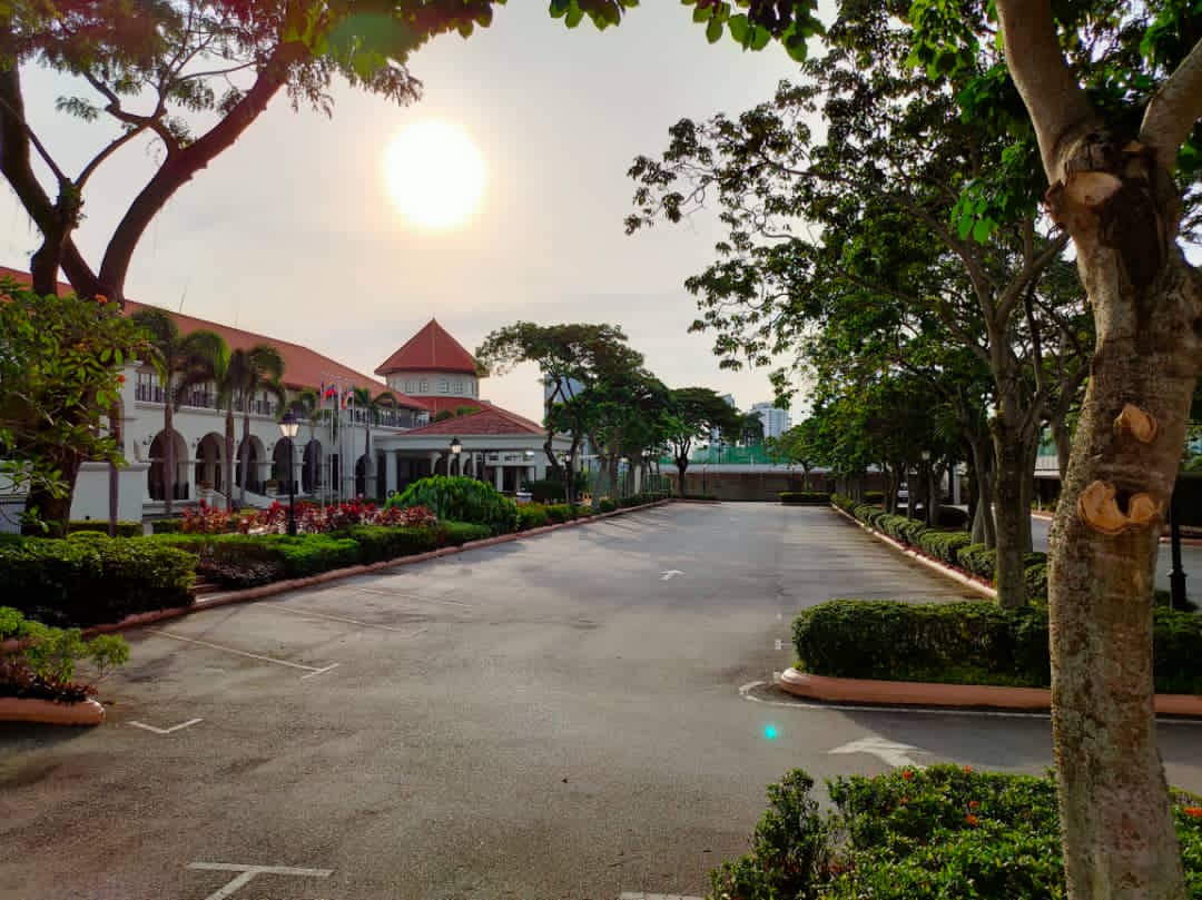 klgcc_official's tweet photo. So rare...it is a completely empty West car park at #tpckl 

We miss you. We shall see each other again soon. In the meantime, please stay safe. https://t.co/udhU6dPbCX