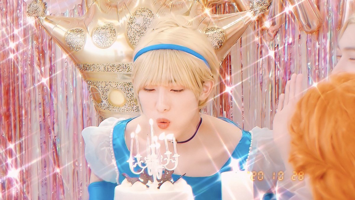 findmeinosaka's tweet photo. i will be your prince and you will be my princess 🩰⌒👗👑 ꒰ 🎠 ·˚ ༘ 🏰┊͙✨ https://t.co/tFNW6xdYJo