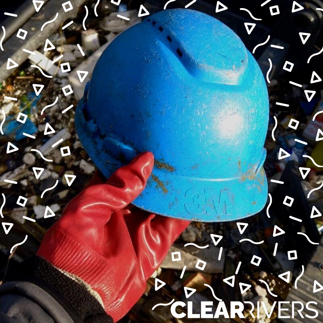 Litter In the Spotlight: It seems that someone has lost his helmet in the Port of Rotterdam. Safety always comes first, but let’s not forget about sustainability! #litterinthespotlight #sustainability #plastic #plasticfree #plasticpollution #savetheplanet #plasticfreeoceans