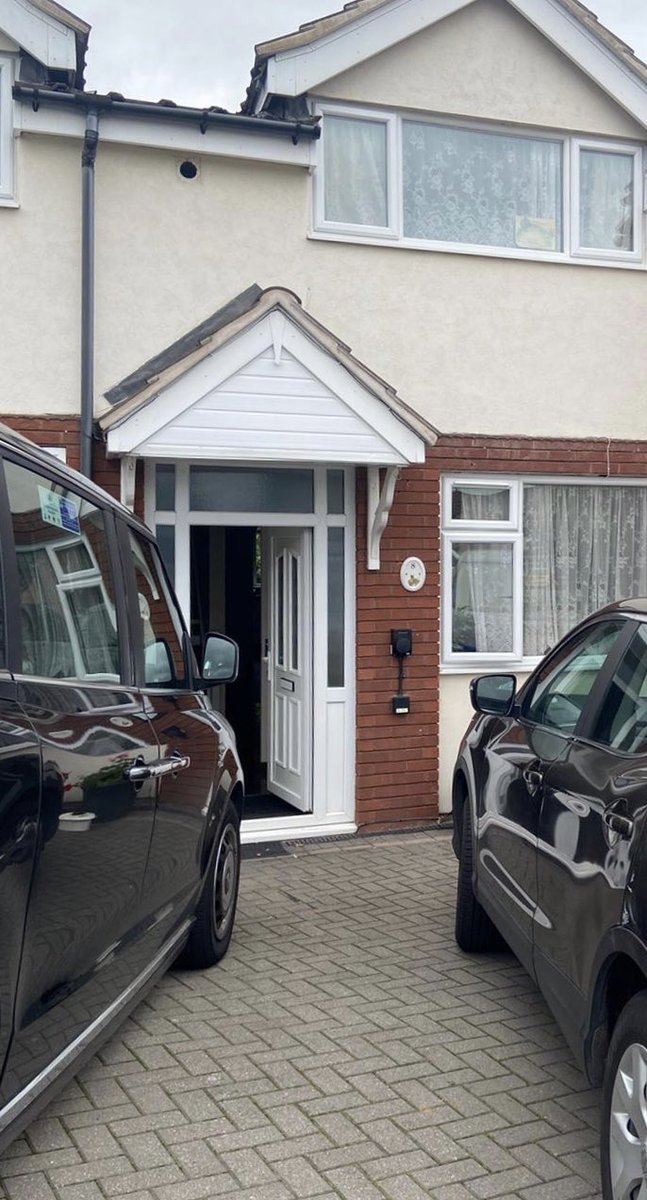 Stratfordenergy's tweet image. Busy installing residential  #EVCharging throughout the #Midlands including @eocharging #MiniPro