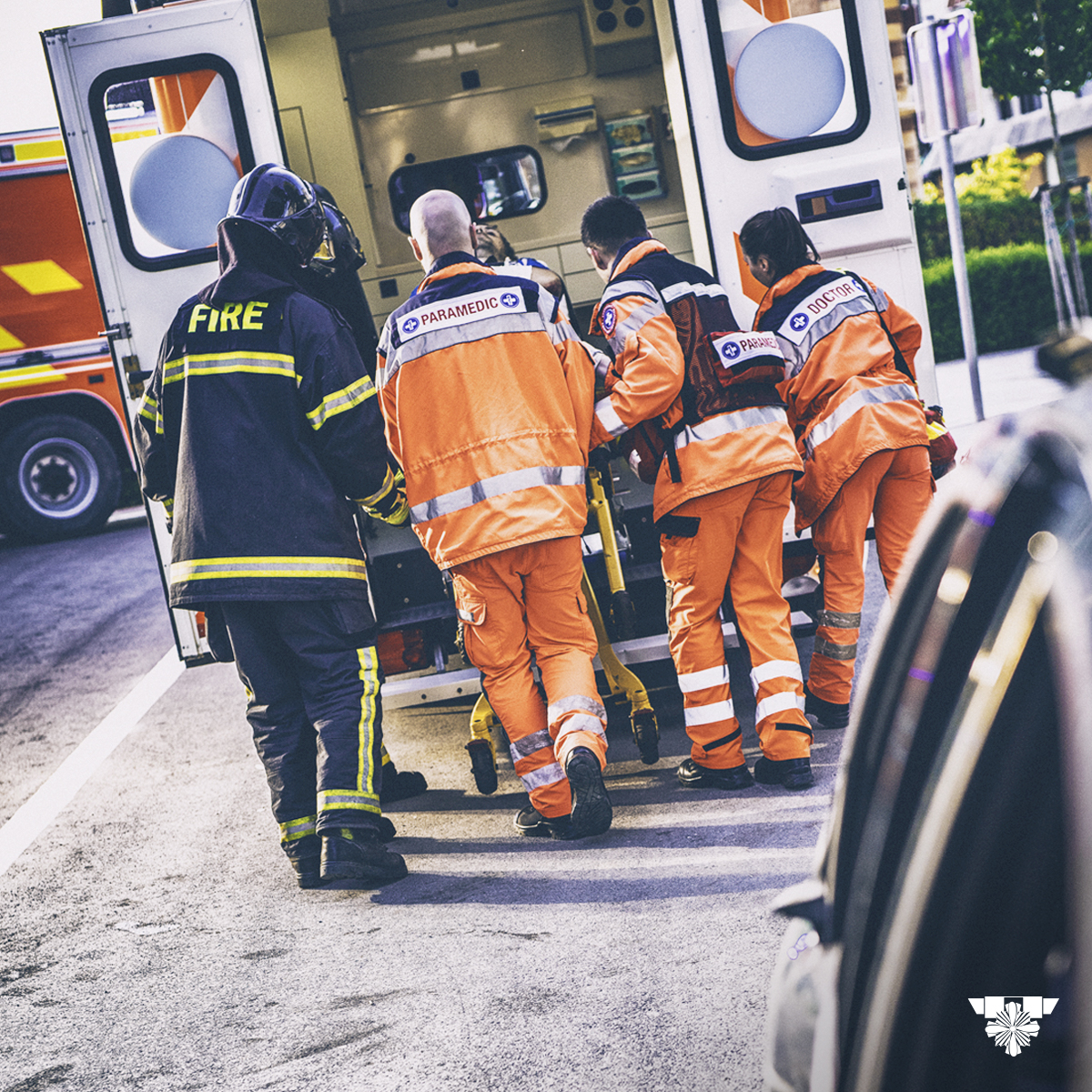 Thank you to the men and women who risk their lives every day to keep our communities safe. Thank a #FirstResponder on this #NationalFirstRespondersDay.