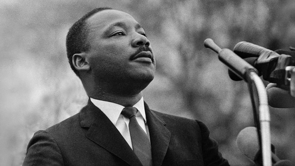 EnviroBuild1's tweet image. Martin Luther King Jr believed equal rights could be achieved through peaceful protest and remained a calm voice of reason - always holding belief in his dream.  

📸 Photo Credit: @abcnews 

#blackhistorymonth #webuildthefuture #envirobuildconsulting
