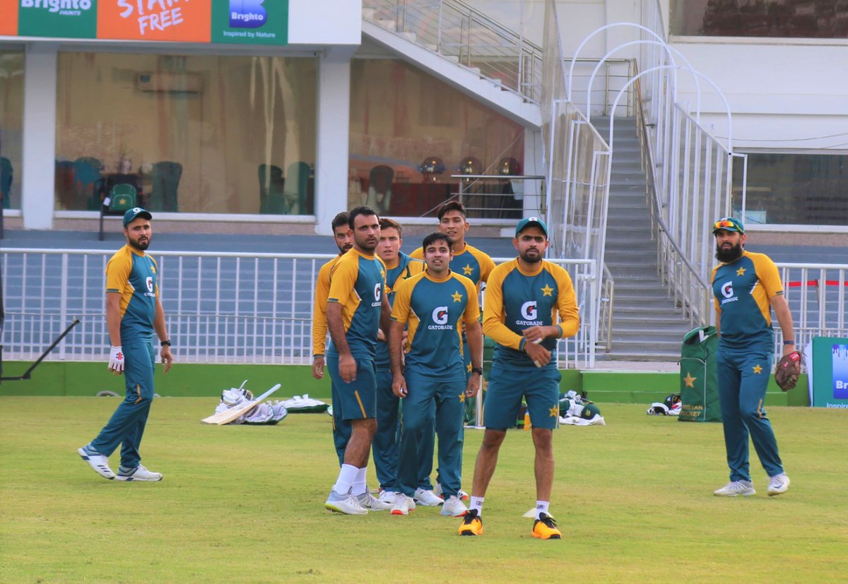 TheRealPCB's tweet photo. Pakistan team training session at Rawalpindi!

#PAKvZIM #HarHaalMainCricket https://t.co/lD0Gb0QQkN