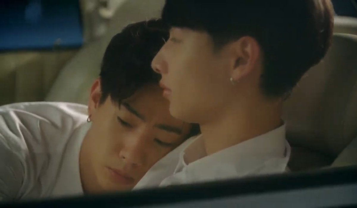 jumpoluvs's tweet image. the special episode was OFFGUN AS THEMSELVES #ทฤษฎีจีบเธอSpecial