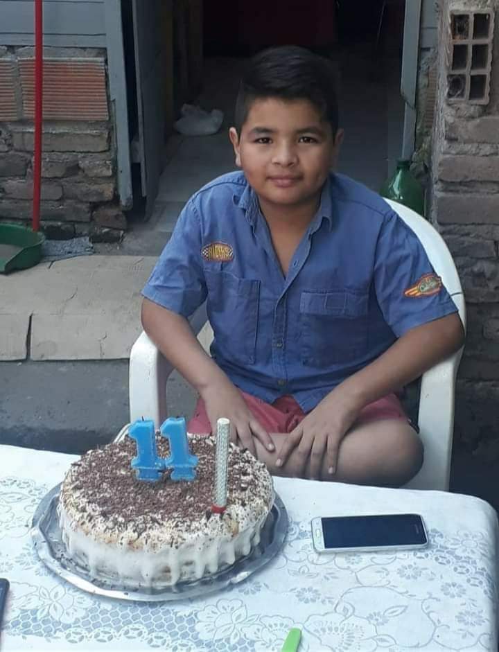 CarChavarria_'s tweet photo. El es Leonel, un niño hermoso al cual quiero muchísimo.
 Recibi la triste noticia que hace unos días le diagnosticaron Leucemia, sus padres están sin trabajo y están realizando una rifa para solventar sus gastos. 
Si esta a su alcance colaborar o si pueden rt! Se los agradecería. https://t.co/UG2vt9tcD7