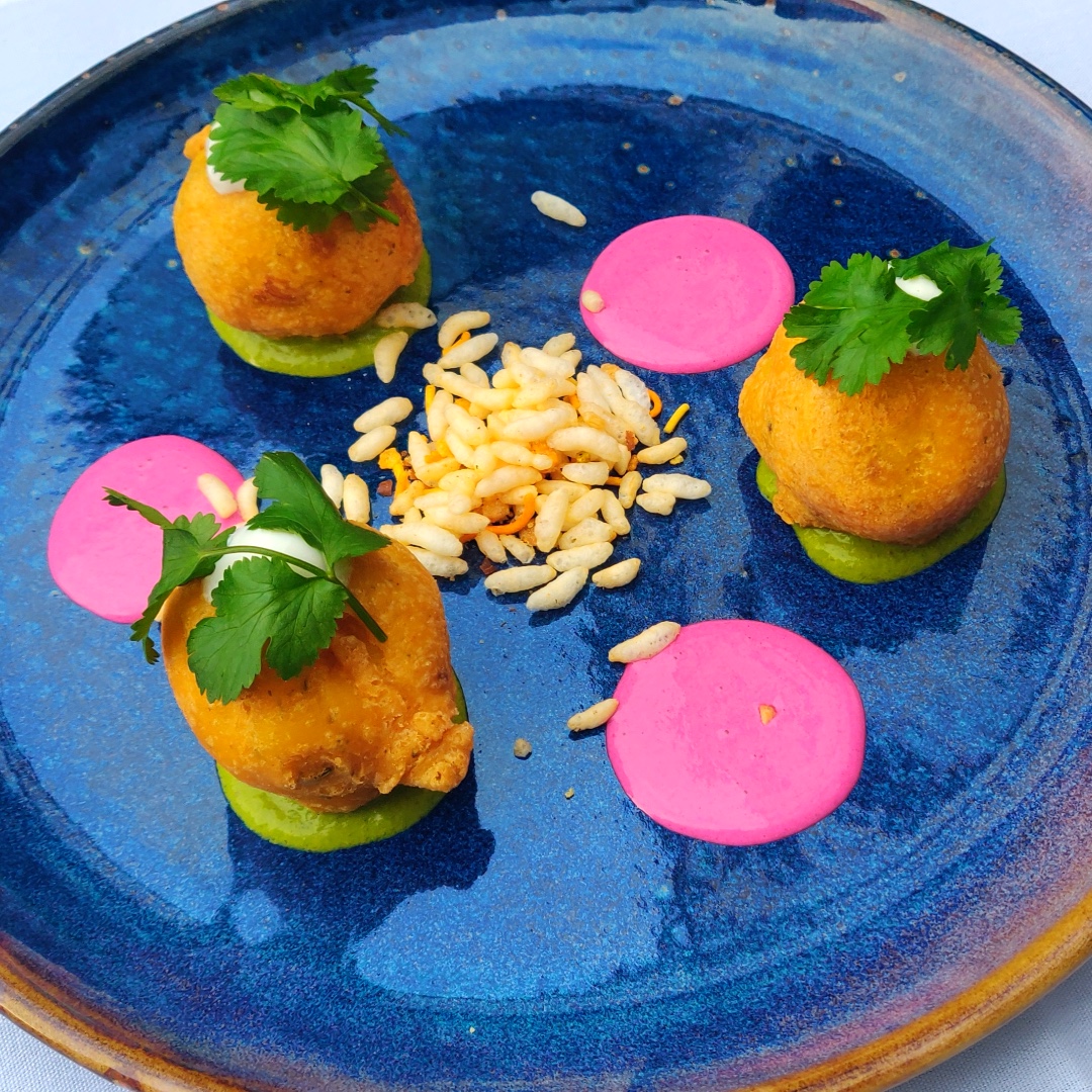 Wednesdays are for visits to the Southern parts of India where spice is the flavour of life. With the perfect balance of spices used, this feast is sure to tickle those tastebuds 😍
To view the menu head to jaipur.ie/malahide-menu 
#jaipurmalahide #dineathome #malahide #takeaway