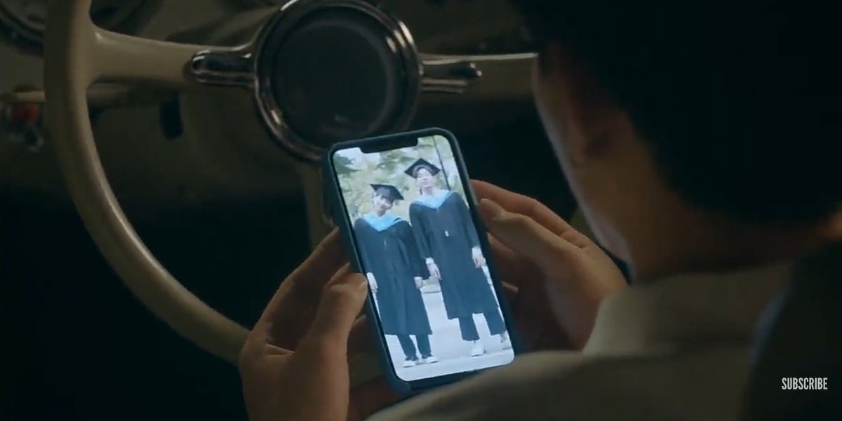 reystertoto's tweet image. It's not Third's phone, It's Gun's phone.
#ทฤษฎีจีบเธอSpecial