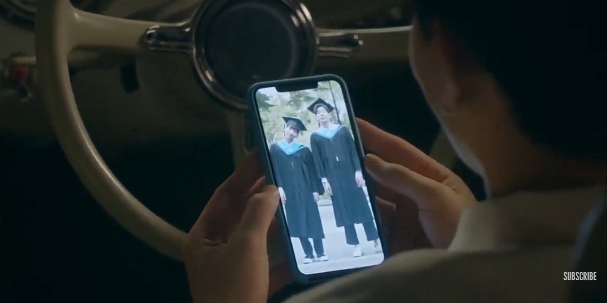 reystertoto's tweet image. It's not Third's phone, It's Gun's phone.
#ทฤษฎีจีบเธอSpecial