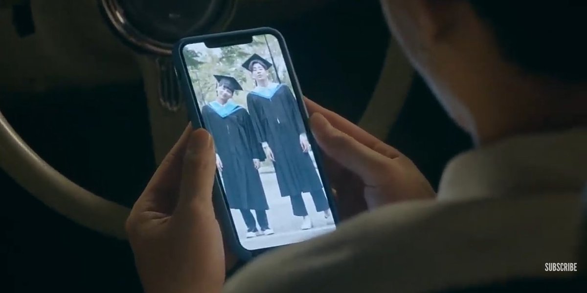 reystertoto's tweet image. It's not Third's phone, It's Gun's phone.
#ทฤษฎีจีบเธอSpecial