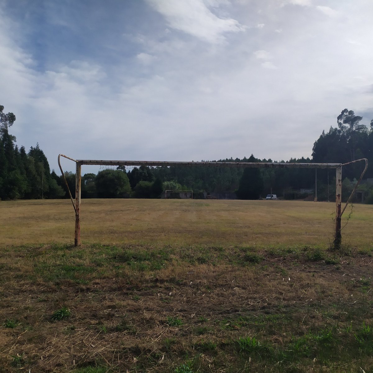 Omorenodebexo's tweet photo. @camposgallegos campo futbol @SdAranho moitos km percorridos ali e cantos recordos !!! https://t.co/ytRcIy0oBg