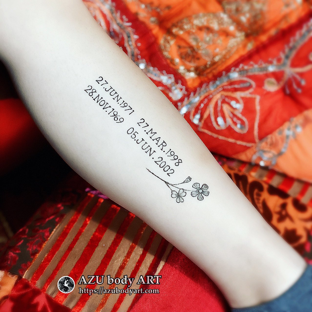 Azu Body Art ジャグアタトゥー 大阪 ヘナタトゥー大阪 ご家族の生年月日とカタバミの花 ココペリさん 左 胸下に渦みたいなボディーペイント 他は元々のタトゥー ジャグアタトゥー大阪 ジャグア ジャグアタトゥー ボディーペイント T