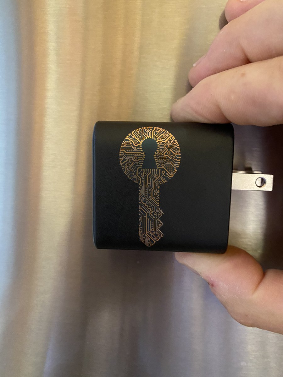 drrickbarnett's tweet photo. @AUKEYofficial #techkey cool gadget https://t.co/mCyyuX9N5C