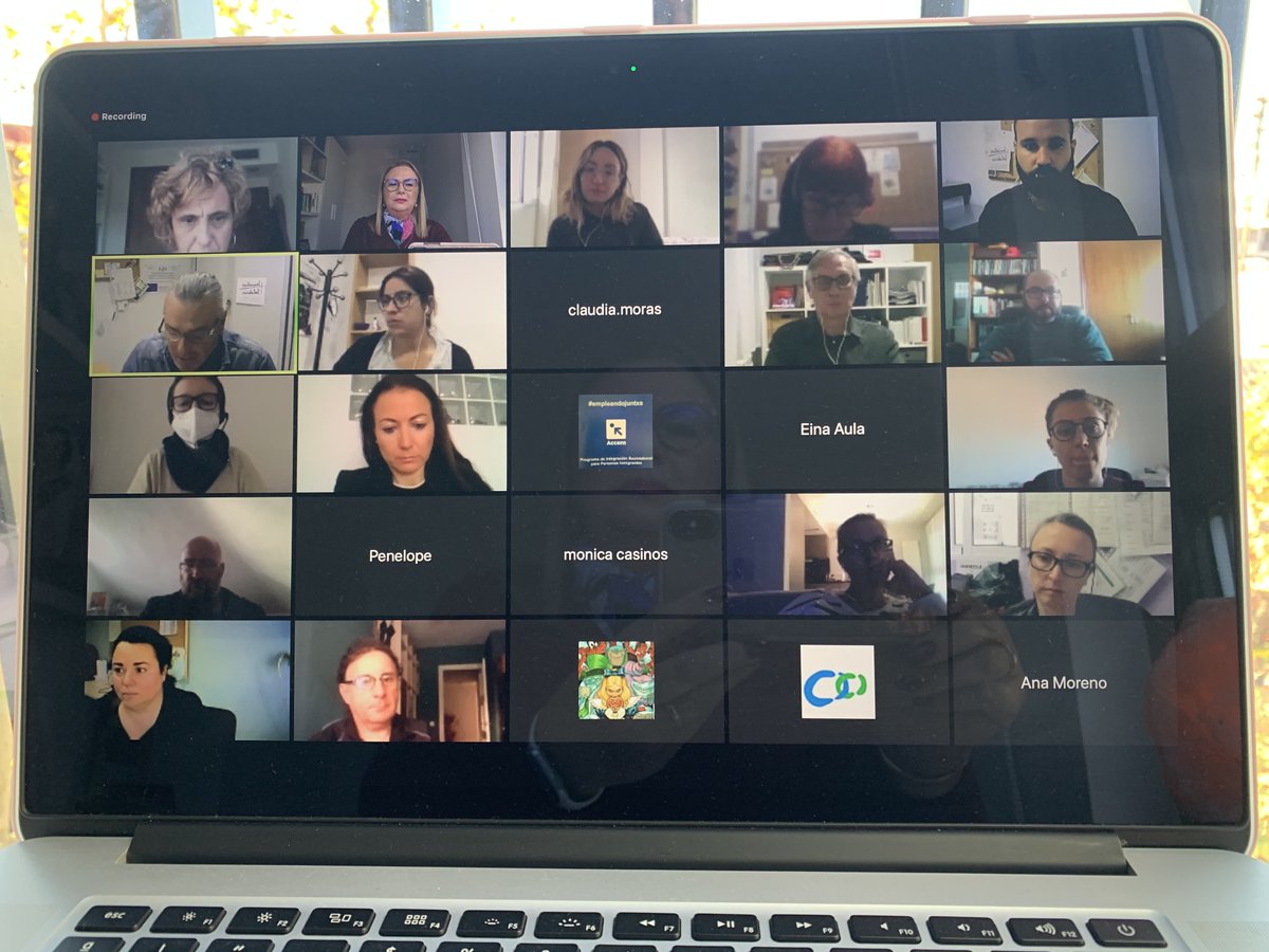 maribelm1961's tweet photo. Una tarde muy productiva hablando de RSC. Gracias a Iniciatives Solidaries por contar con nosotros para explicar nuestras buenas prácticas.
Nuestro lema: Para conseguir algo grande debemos colaborar juntos. https://t.co/D3qHhnyDcS