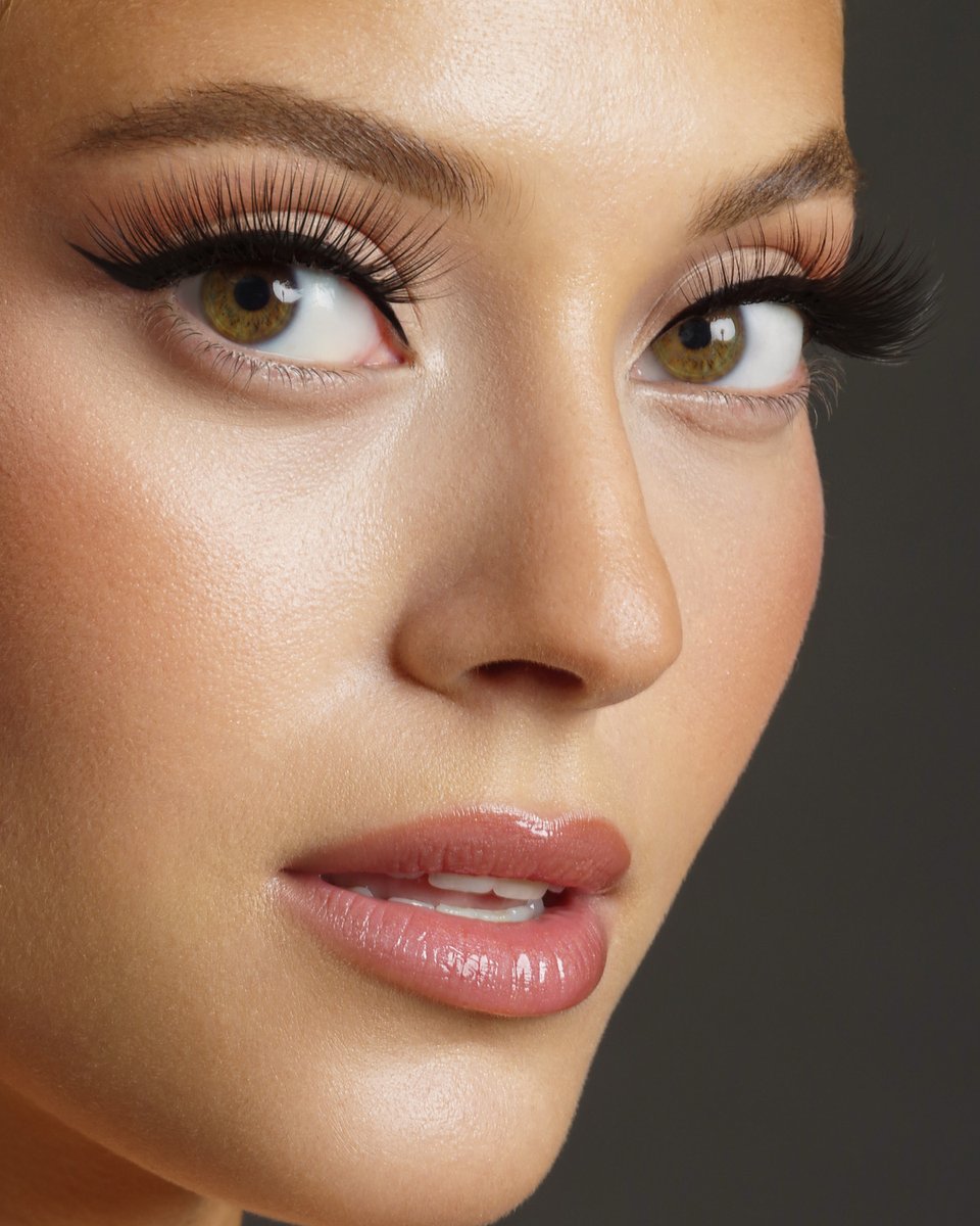 Better than GLUE! Better beauty for you!
KISS MAX OUT LASHES + GLUEliner = one helluva look! Is this not lash goals, or what?! Shop now at Walmart, Walgreens, CVS, Ulta & https://t.co/sNZ2LSb3d0 https://t.co/D1t531N69U