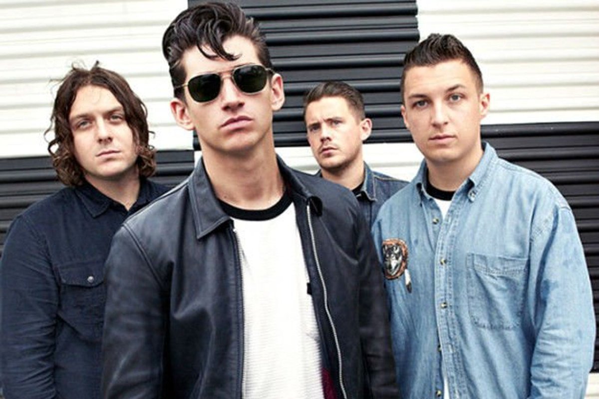 Arctic Monkeys lanzará álbum en vivo de la presentación en el Royal Albert Hall del 2018.

Las ganancias obtenidas serán destinadas a la ONG "War Child".