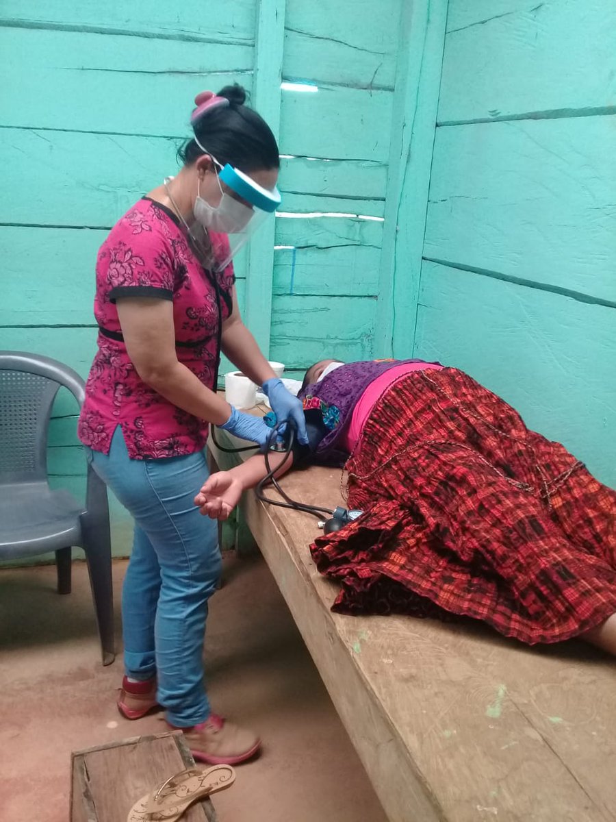 "Quien dijo que todo está perdido, yo vengo a ofrecer mi ❤..."
Brigada Médica Cubana en Cobán, Guatemala, salvando vidas.
#CubaSalvaVidas #CubaCoopera #CubaPorLaVida #Cuba