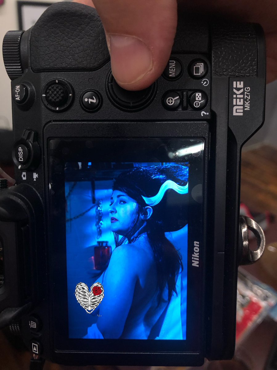 KheperaCosplay's tweet photo. “IT’S ALIVE! ALIVE!!!!”
Did an amazing #BrideofFrankenstein shoot with #redravenstudios this past weekend. I am so in ❤️ with all of these 📸 but I’ll sneak peek these 4 for now. Stay tuned, I’ll post more tomorrow 🎃
📸 by #wonderllamaphoto
#halloween #makeupspecialeffects https://t.co/GRsNqjVviQ