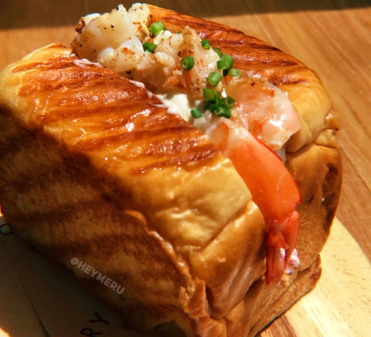ChefChaudier's tweet photo. #shrimp roll

#wednesdaymotivation

#lovetocook #restaurant #Foodie #blogging #Food #lunch #dinner 
#instagram #breakfast #yoga #foodblogger #Twitter
#Like #share #recipes #home

#follow &amp;order ur Groceries make this #recipe #Astoria #NYC #NewYork
https://t.co/v4gadG1zZi https://t.co/SbQlkM7UT7