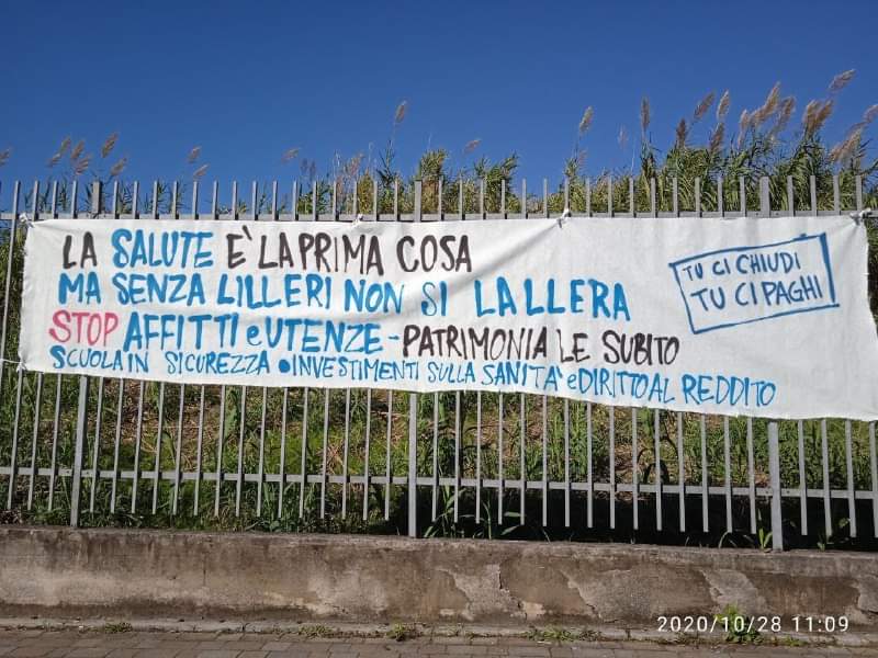 casarossaoccupa's tweet photo. La #salute è la prima cosa.
#stopaffitti
#scuolainsicurezza
Tu ci #chiudi tu ci paghi https://t.co/78xxS6GYap