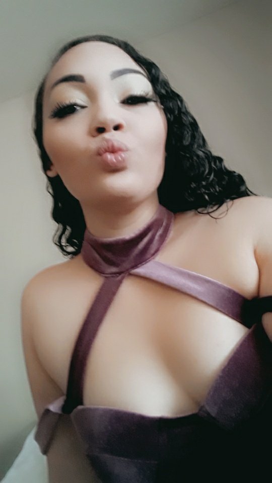 GoldDripp's tweet photo. #Pisces #Rare #godess #biracial #photography  #onlyfans #Trending #sexy #freaky #kinky #nasty #fetish #dm #follow #tease #WorshipMe #cashappme #tattoos #thick #porn #videogirl #model #creator  #virtualgirlfriend #Strip #naughty #snapchat #boobs #booty #thighs https://t.co/NsRlPlHJk9