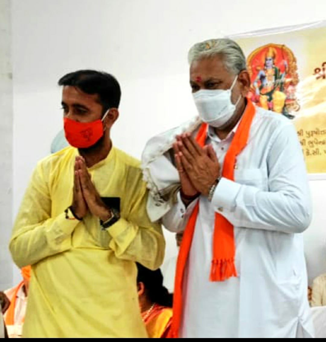 DipakRelon's tweet photo. અબડાસા વિધાનસભા પેટા ચુંટણી અંતર્ગત નખત્રાણા ખાતે ભાજપા ના ઉમેદવાર શ્રી @pmjadejamla ના સમર્થનમાં ભારત સરકારના કેન્દ્રીય રાજ્ય મંત્રી શ્રી @PRupala જી ની વિશેષ ઉપસ્થિતિમાં લોહાણા સમાજના અગ્રણીઓ સાથે બેઠક અને જંગીસભા ને સંબોદન કર્યુ. Vijaybhavah @pmjadejamla @Dhaval_BJP #bjym https://t.co/oalq3Qh9lh