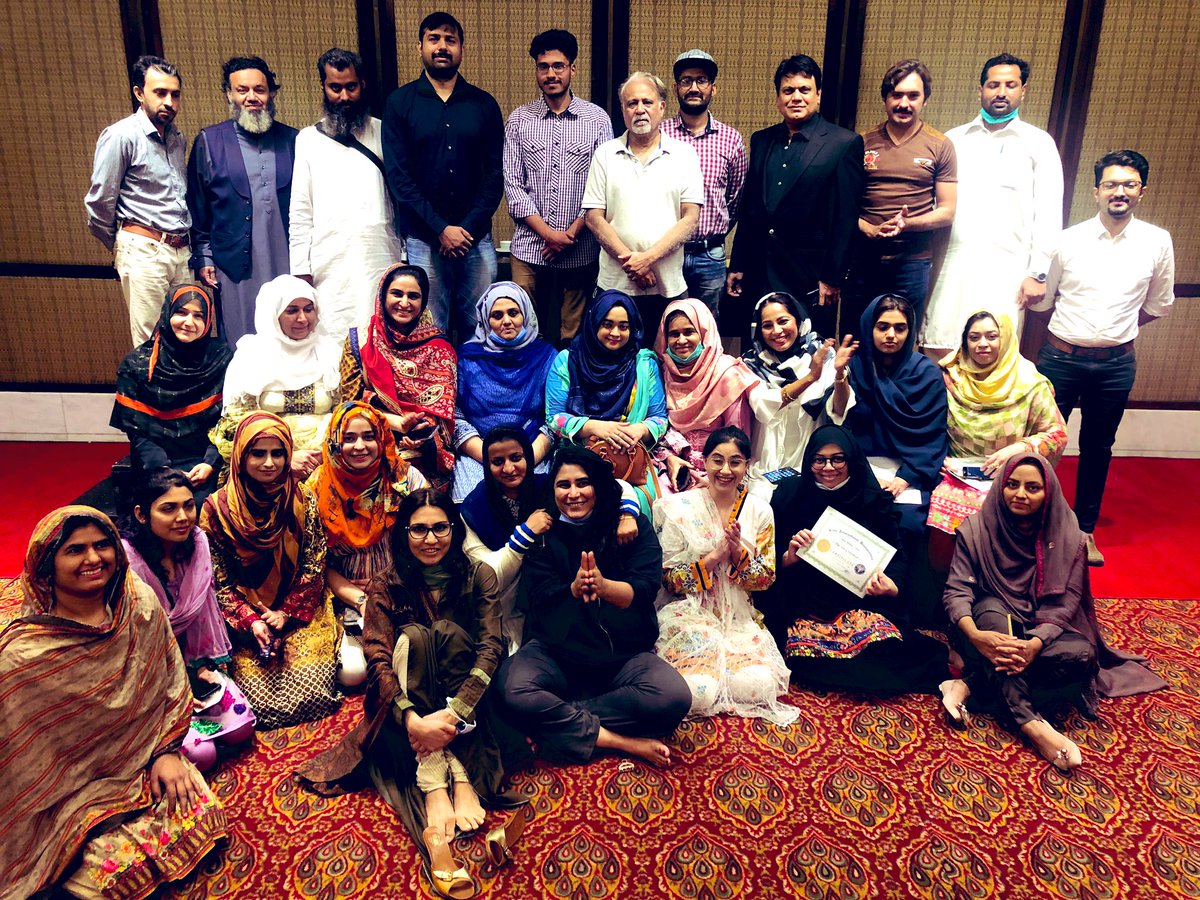 urooj_moiz's tweet photo. Had a wonderful silva workshop in lahore! #silvalifesystem #silvaintuition #silvamethod #mindsciencespakistan @DrMoizHussain https://t.co/lreMcWWHS1