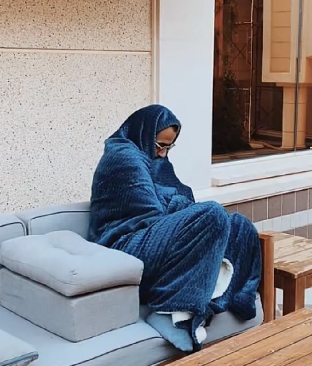 NU🐚☀️ tweet media