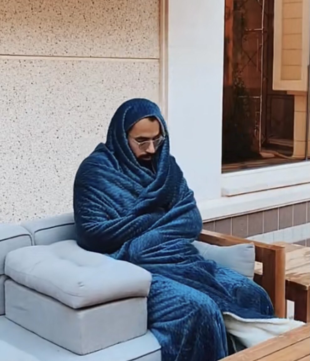 NU🐚☀️ tweet media