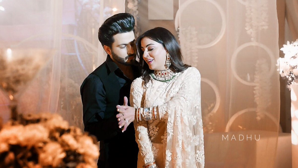 xmadhu_p20x's tweet photo. Aapki tareef me kya kahe..
Aap humari jaan ban gaye..
                 ❤️❤️❤️
#karanpreeta #PreeRan #TKL #PKL #KundaliBhagya https://t.co/wfzAUG22k1
