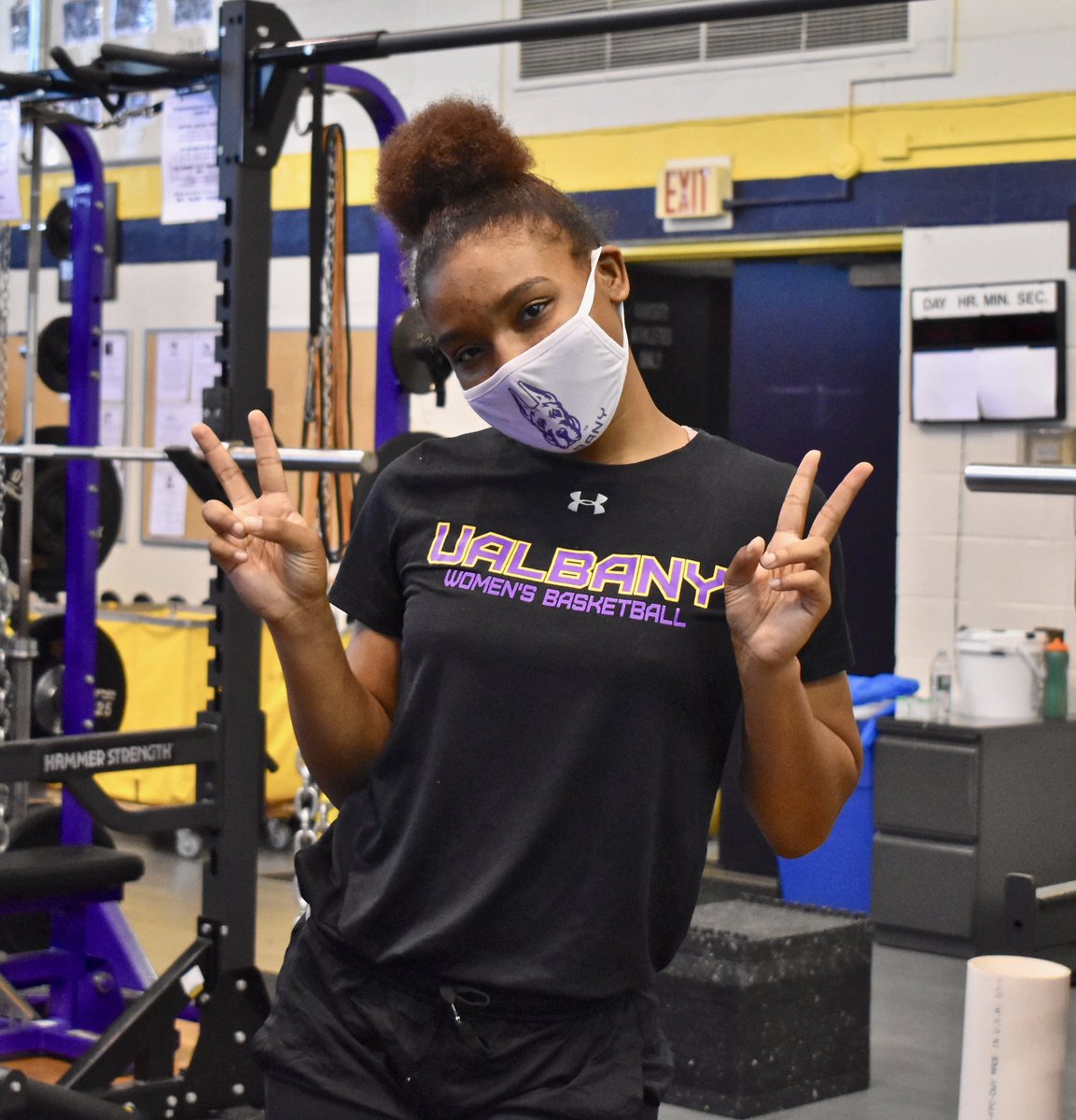 UAlbanyWBB's tweet photo. Who said wearing masks can’t be cute? #BeGreat #MaskUpAE #AEHoops #HEART https://t.co/tKCdaWOJpq