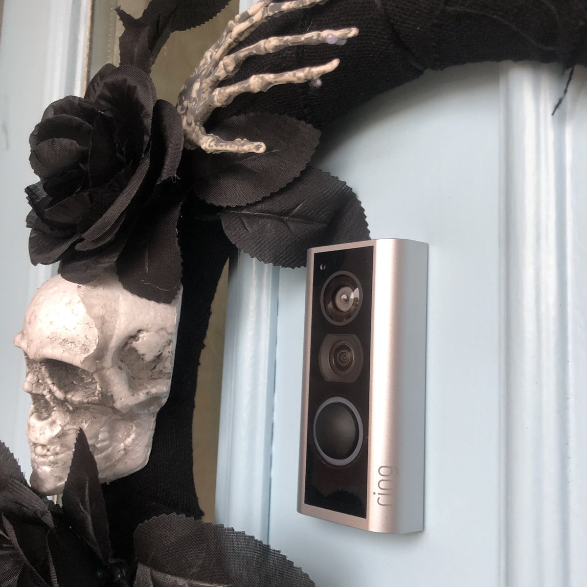 tech4homes's tweet photo. Who else’s home town is taking part in The Pumpkin Trail 🎃 this year in place of Trick or Treating? 👻 

#tech4 #ring #alwayshome #smarthome #smartdoorbell #smartliving #pumpkintrail #halloween #halloween2020 #staysafe https://t.co/AHl61ebQwn