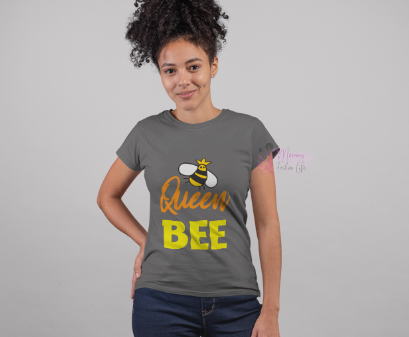 MommFashionLife's tweet photo. Be a Queen Bee and a Babe Bee with these amazing shirts
Check it out here at https://t.co/MgcnRuI0XQ
#mommyfashionlife 
#moms #mommygoals #momstruggles #millennialmom #mothering #momgoals #momsofinstagram #mommyhood #newmoms #mom #motherhood https://t.co/LmhOdVpbB7