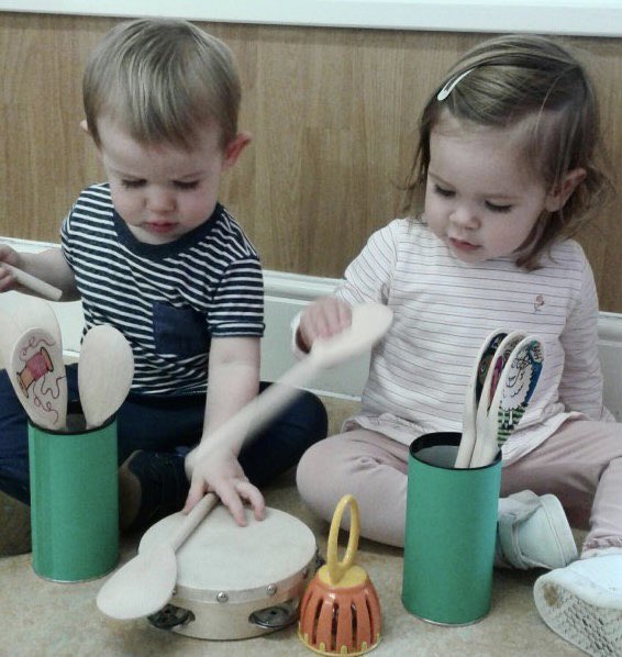 KidsIncUK's tweet photo. Crowthorne Caterpillars had a very #musical #morning with the #song #spoons and #musical #instuments @BBCRadio2 @Disney_UK @bbcintroducing @TheXFactor @BGT_UK @RockSchoolUK @MTVMusicUK @RecordingAcad https://t.co/HEki75y4fq