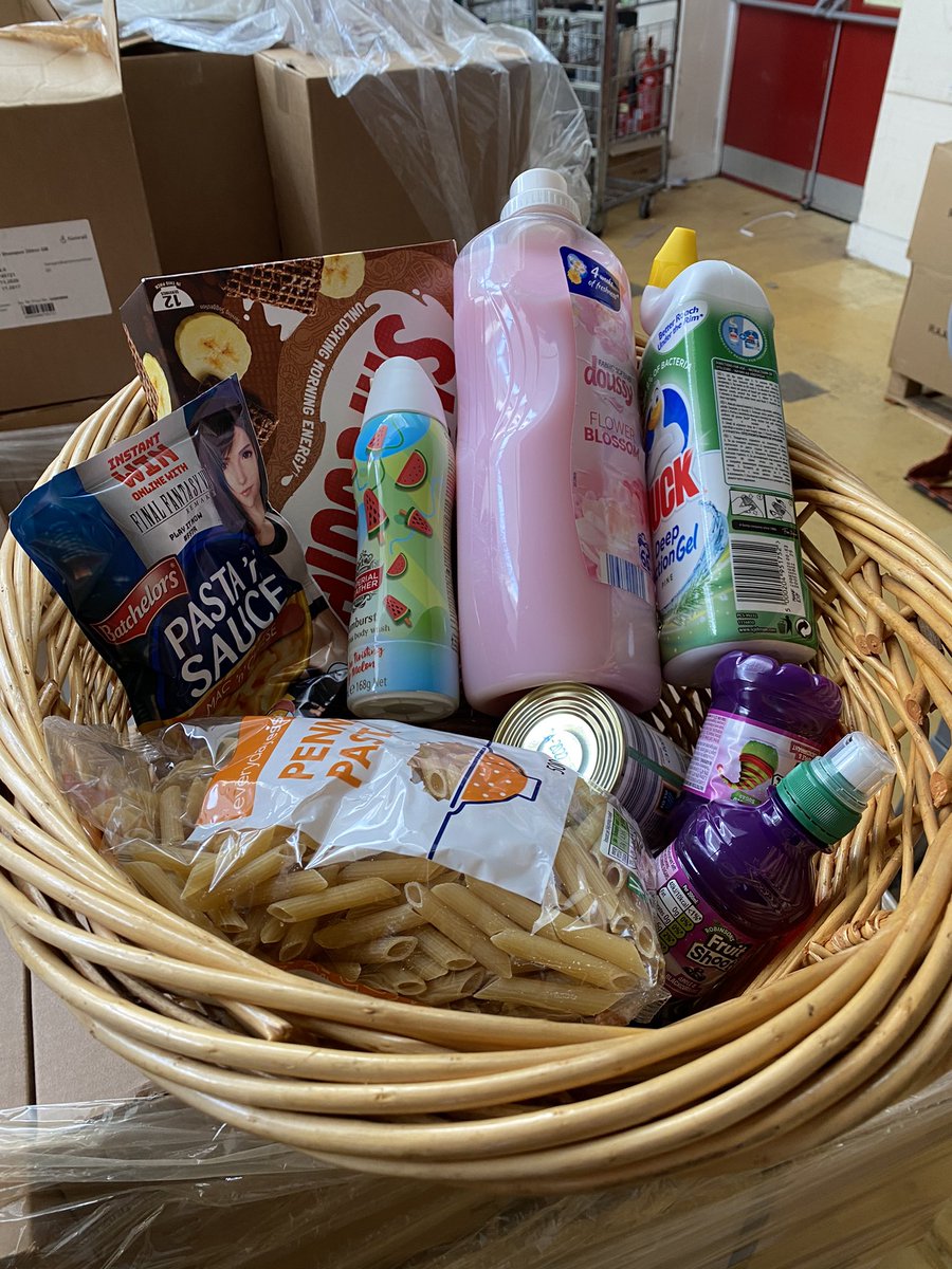 JonathanQuinn01's tweet photo. If you’re out of work &amp; struggling please email Mike - info@merseysidect.co.uk pop down to @Quinnovations Environmental Innovation centre for career advice possible training and pick up - essential food hamper from @NEOCatering. Please RT. 🙏🙌
@Wirral_Chamber @WirralCouncil @DWP https://t.co/4kJEK0gyuw