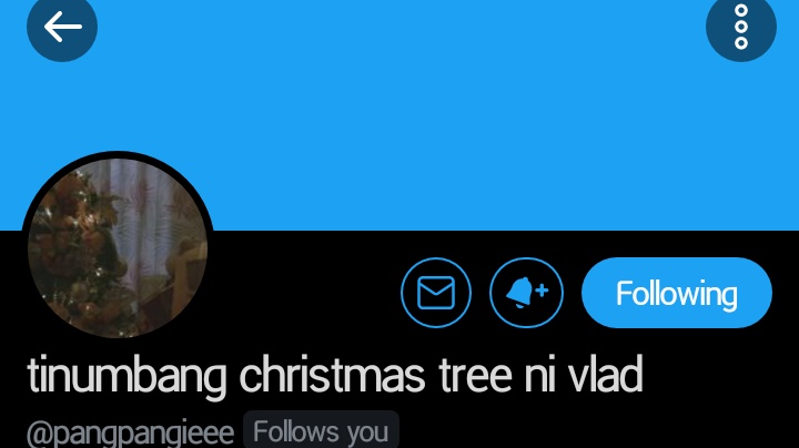 NOT THE CHRISTMAS TREEE  KAWAWA KA NAMAAAN SHSHSHSHSHSHJSSJJSJSJSJSJ by  @pangpangieee