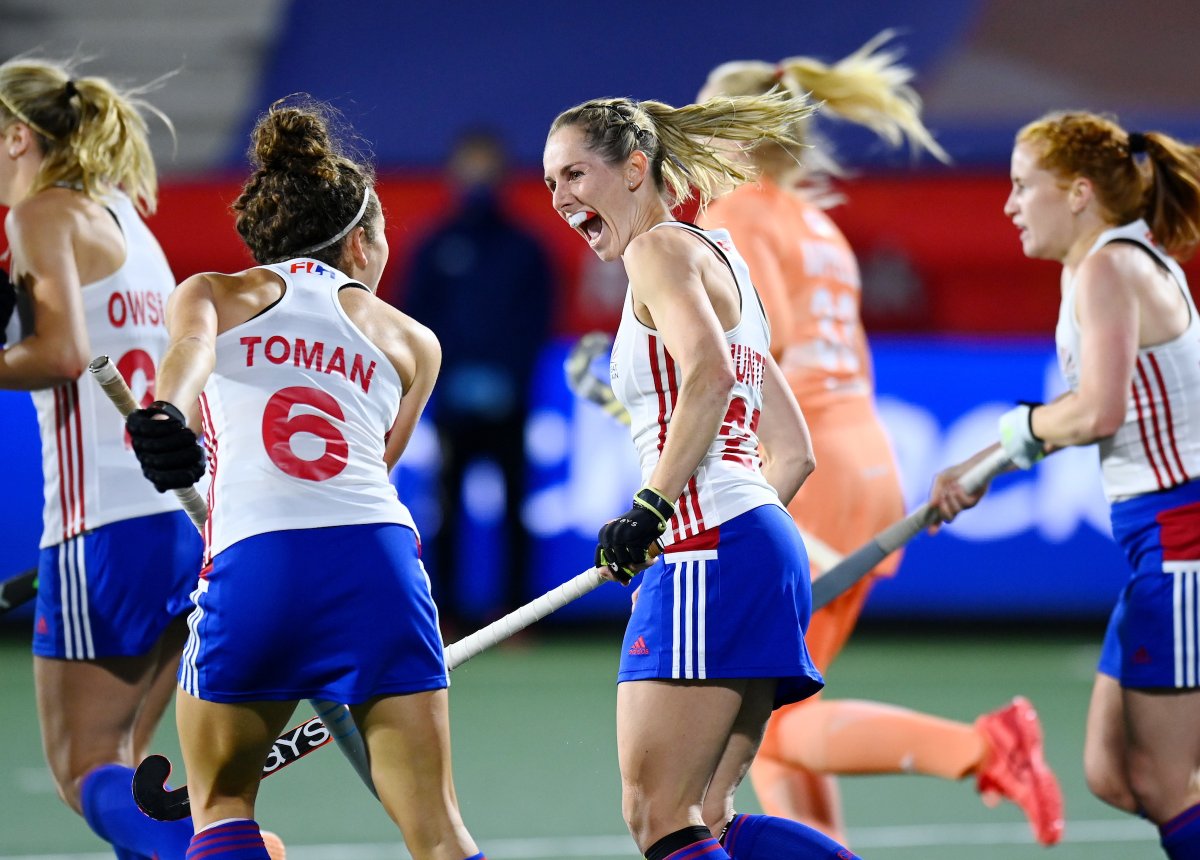 EnglandHockey's tweet photo. Did someone say there's more international hockey today? 😝

Join #ThePride🦁 once again to cheer on @GBHockey as they face 🇳🇱 at 15:30 (women) &amp; 18:00 (men) 👏

Both games are live on the BT Sport/ESPN channel 📺 https://t.co/zMp2Jn8y0v