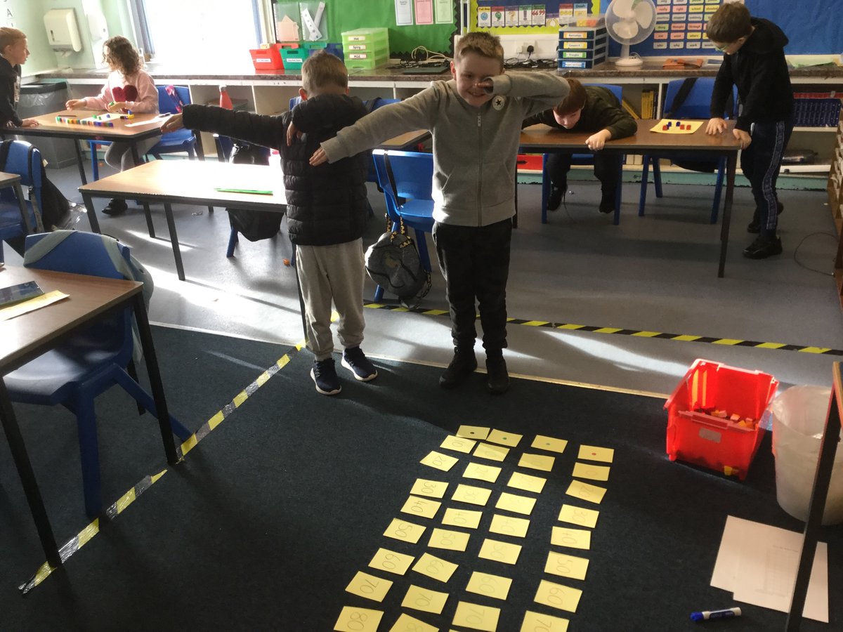 whitdale_ps's tweet photo. P5C had lots of fun playing games in Maths today to practise their multiplication skills #activemaths #countingintens #timestablesfun https://t.co/ogCp8IoUsw