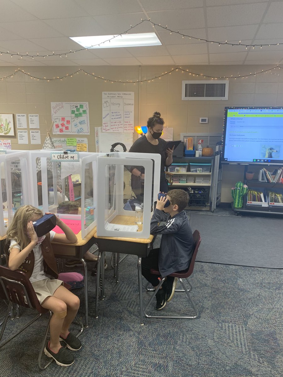 <a href="/bowmansblossoms/">Blaise Bowman</a> brought recycling to life with the use of VR goggles!! Made my science heart happy 😊