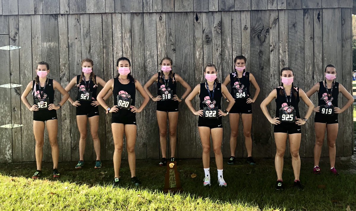 OakHallXC's tweet photo. Boys &amp; Girls are District Champs! @OakHallSchool @athletics_hall @BMctureous https://t.co/ZoBUbN5Zdo