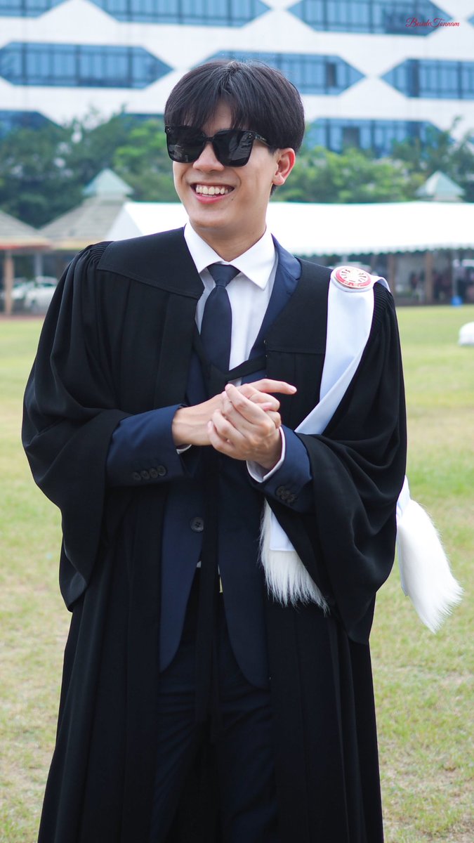 BesideTonnam's tweet photo. เจ้าคนน่ารักตัวเท่าโลก 🥰
@tonnaaam 
#tonnaaam
#TonnamGraduated https://t.co/vNkErbDveA